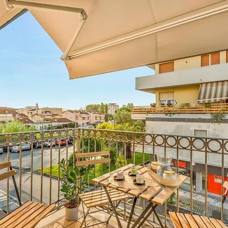 Prestige Viareggio